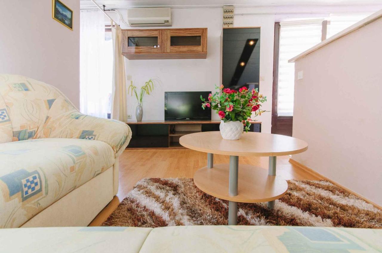 Apartment In Crikvenica 39210 Екстериор снимка